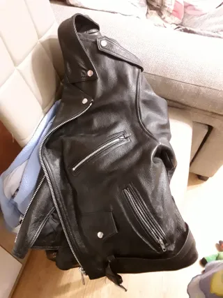 Cazadora de cuero MDK negra