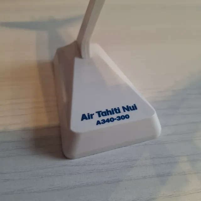 Maqueta Airbus A340-300 Air Tahiti Nui 1/200