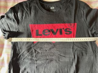 Camiseta Levi's Negra Mujer