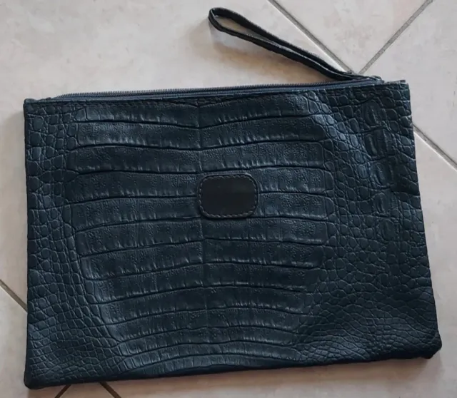 Pochette donna blu effetto coccodrillo