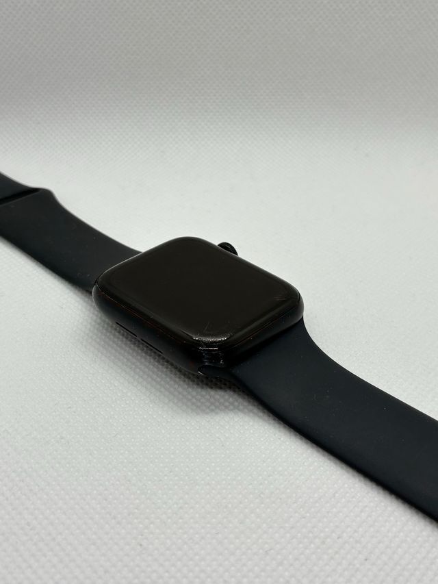 97% - Apple Watch SE 2 44mm GPS