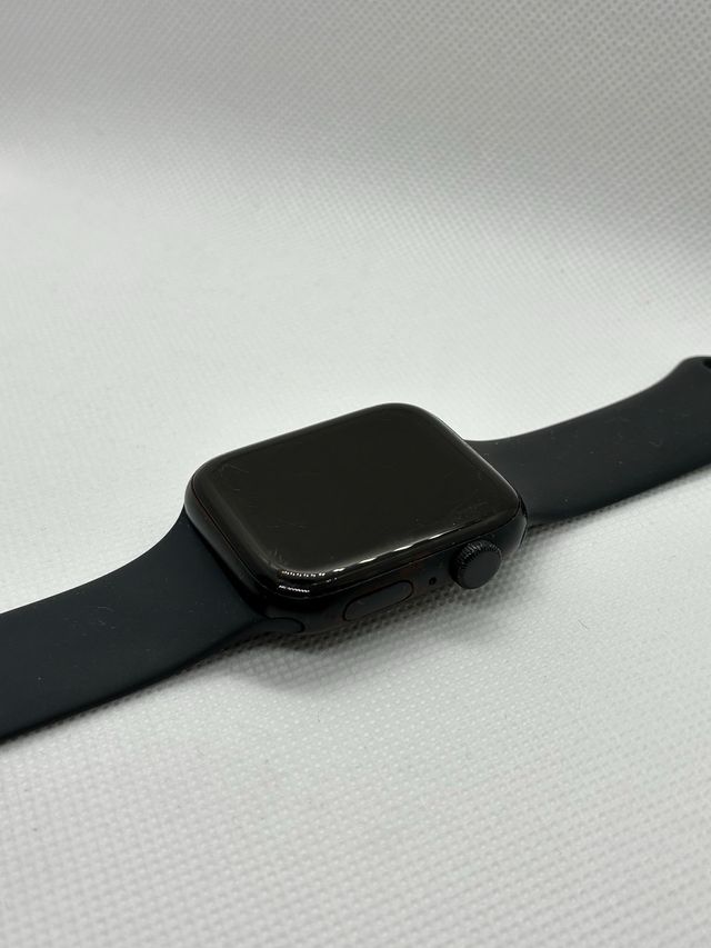 97% - Apple Watch SE 2 44mm GPS