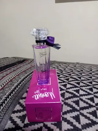 Perfume Night Flower Rosa y Plateado