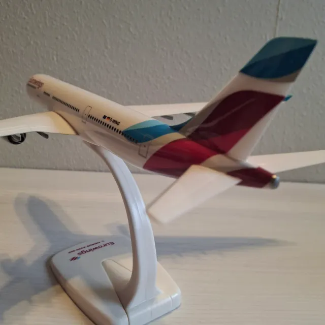 Maqueta Airbus A330-200 Eurowings 1/200