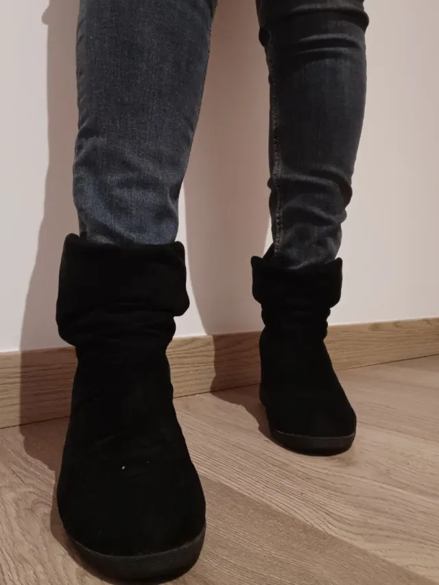 Botines negros mujer
