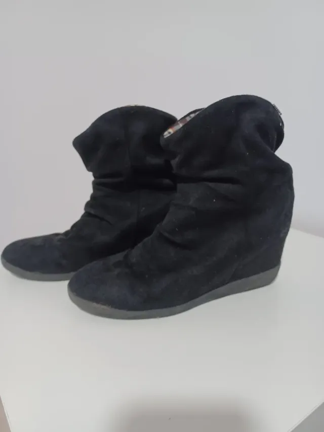 Botines negros mujer