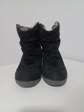 Botines negros mujer