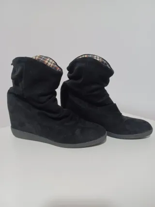 Botines negros mujer