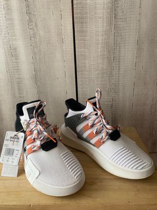 Deportivas Adidas Blancas y Naranja