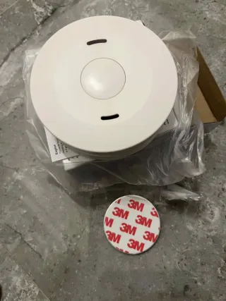 Detector de humos blanco