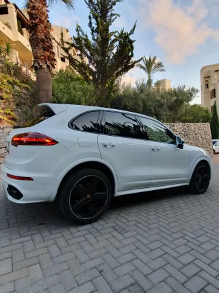 Porsche Cayenne 2016
