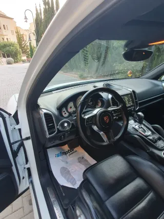 Porsche Cayenne 2016