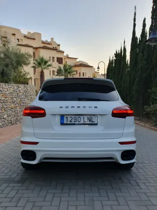 Porsche Cayenne 2016
