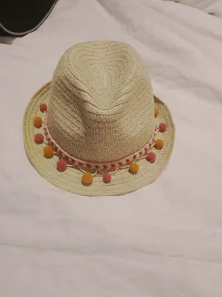 Sombrero de paja para niña