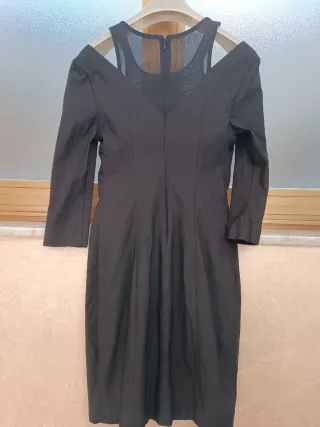 Tubino nero con dettagli in mesh