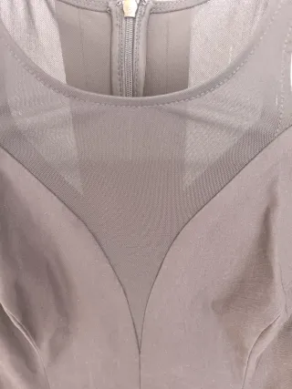 Tubino nero con dettagli in mesh