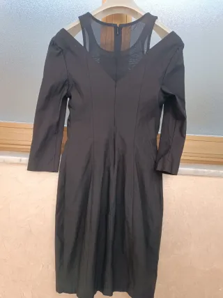 Tubino nero con dettagli in mesh