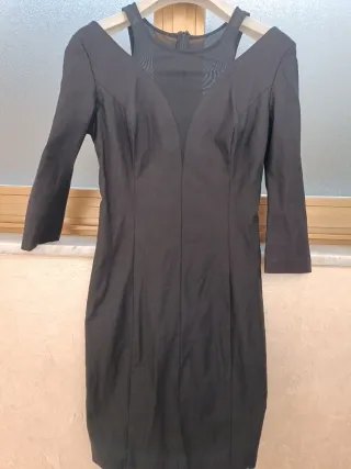 Tubino nero con dettagli in mesh