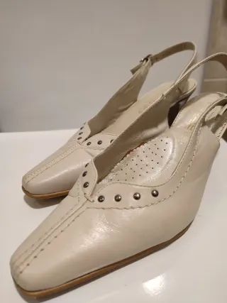 Zapatos piel auténtica España beige