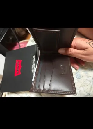 Billetera Cuero Levi's Marrón