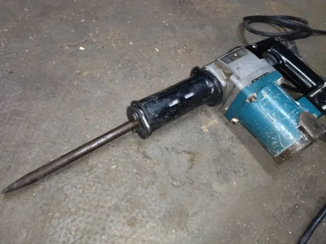 Martillo Percutor Makita