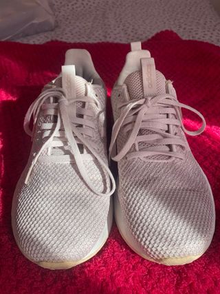 Zapatilla Adidas Beige y Rosa