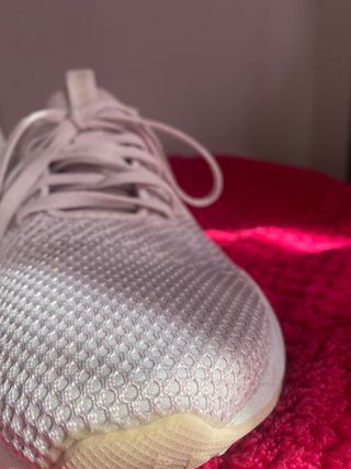 Zapatilla Adidas Beige y Rosa