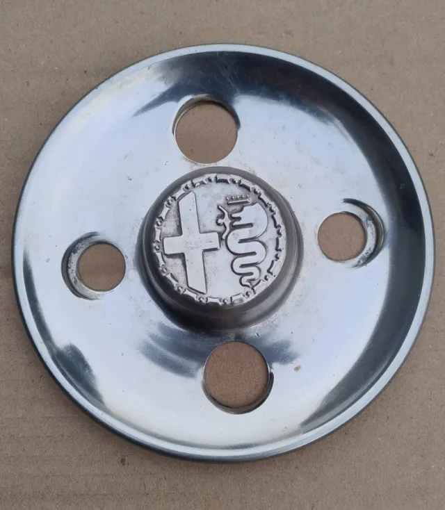 Tapacubos Cromado Alfa Romeo Clásico
