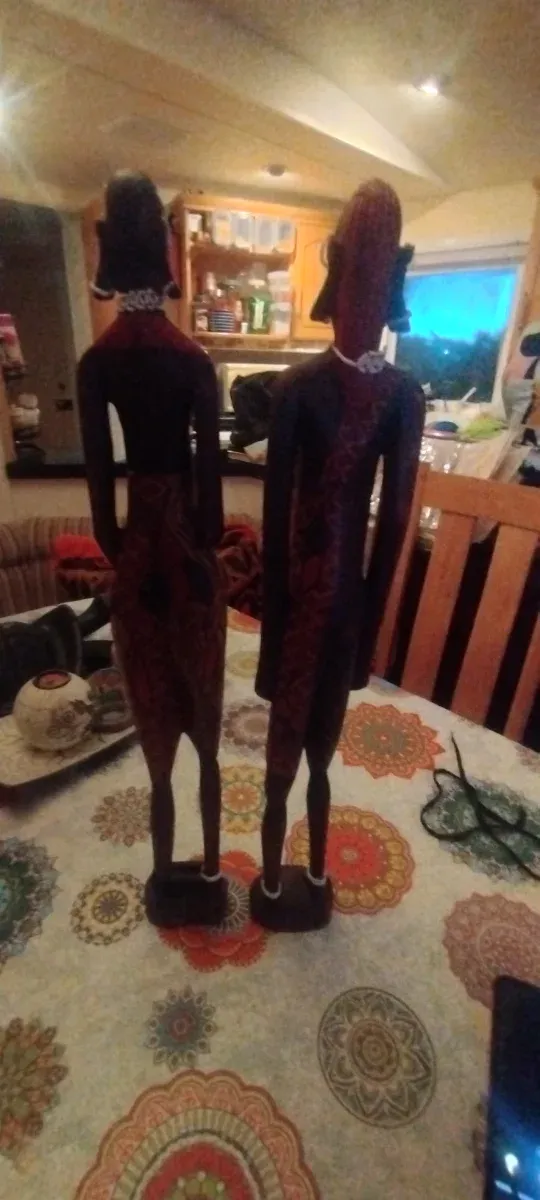 Figuras madera africanas (pareja)