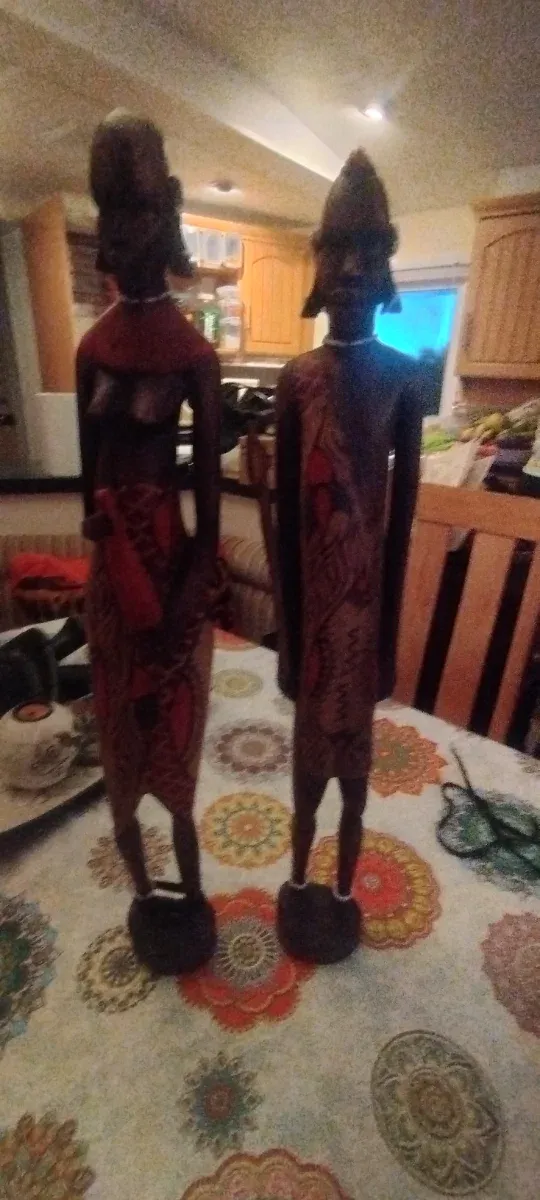 Figuras madera africanas (pareja)