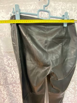 Pantalón Piel Negro Mango Talla M