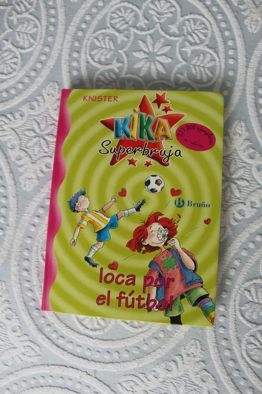 Lote libros infantiles Kika Superbruja