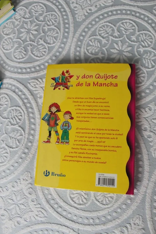 Lote libros infantiles Kika Superbruja