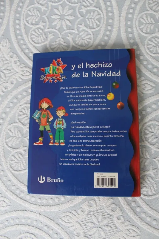 Lote libros infantiles Kika Superbruja