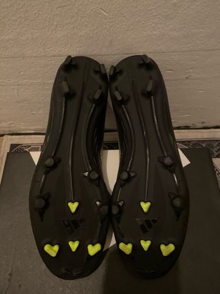 Adidas F50 Negras con Verde y Calcetín con cordon