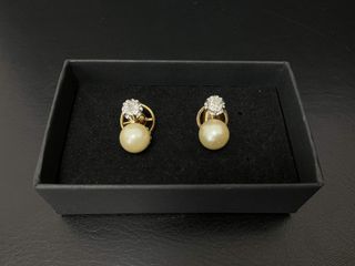 pendientes oro 18k con piedra con diamante