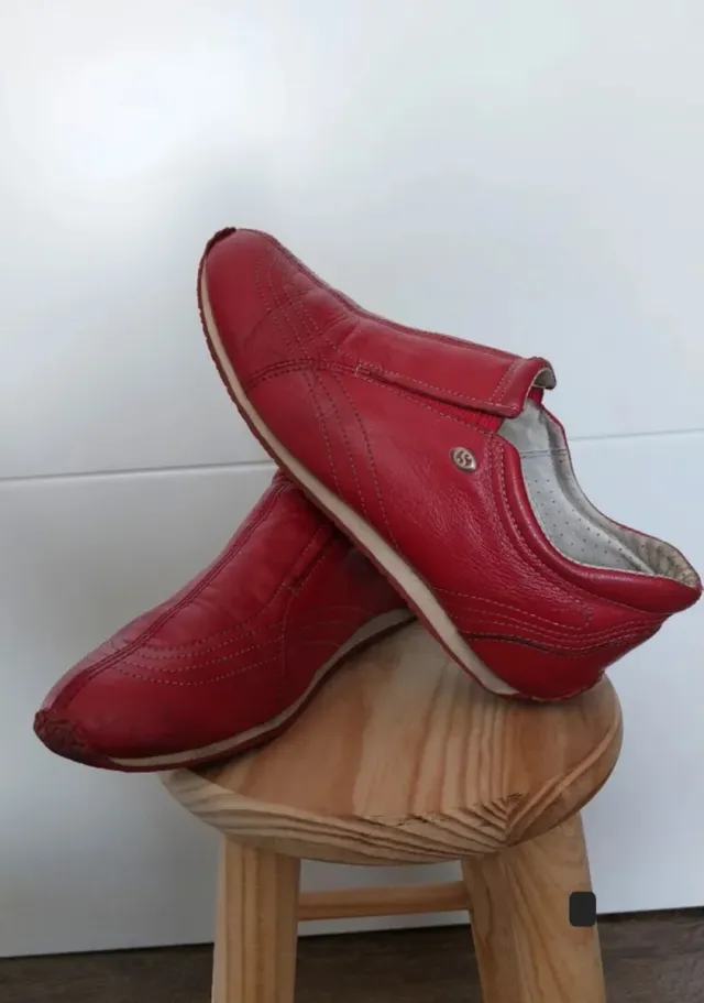 Zapatillas zapatos Superga en piel roja Talla 40