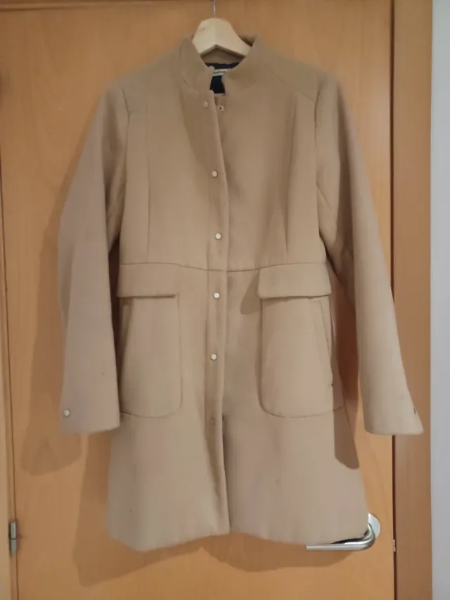 Abrigo largo beige