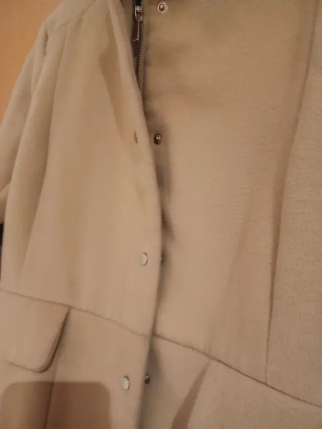 Abrigo largo beige