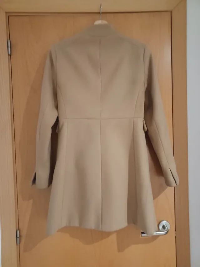 Abrigo largo beige