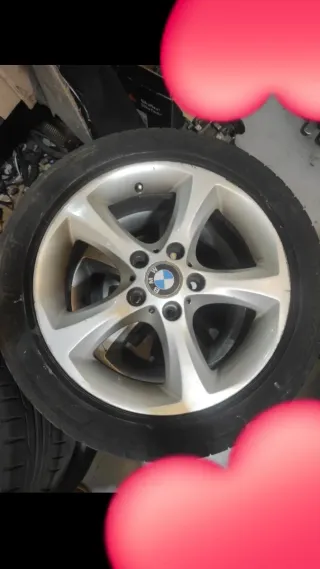 Se venden 4 llantas con los neumáticos o se cambia