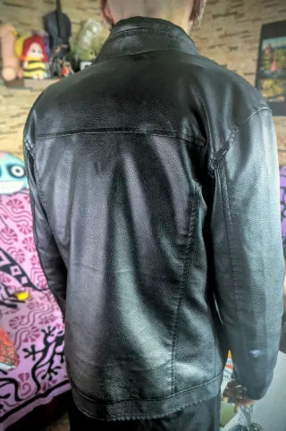Chaqueta de cuero negra