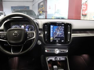 Volvo XC40 T4 PHEV Recharge Core Auto 155 kW (211 CV)