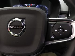 Volvo XC40 T4 PHEV Recharge Core Auto 155 kW (211 CV)