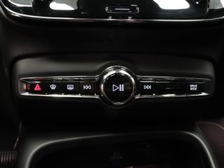 Volvo XC40 T4 PHEV Recharge Core Auto 155 kW (211 CV)