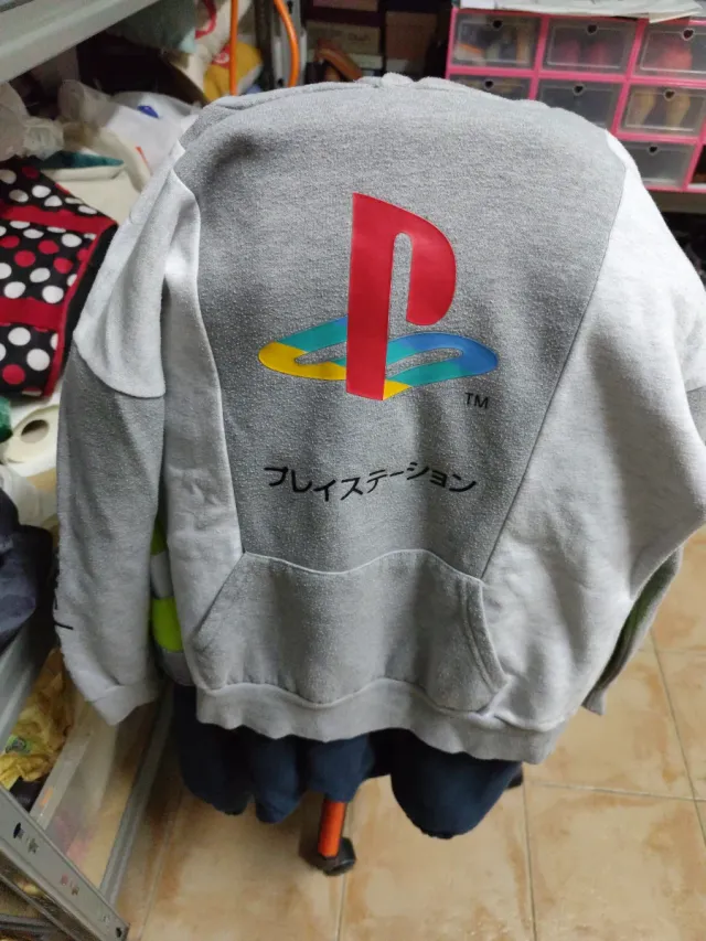Sudadera PlayStation Gris