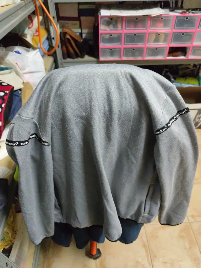Chaqueta chándal gris Bekkin