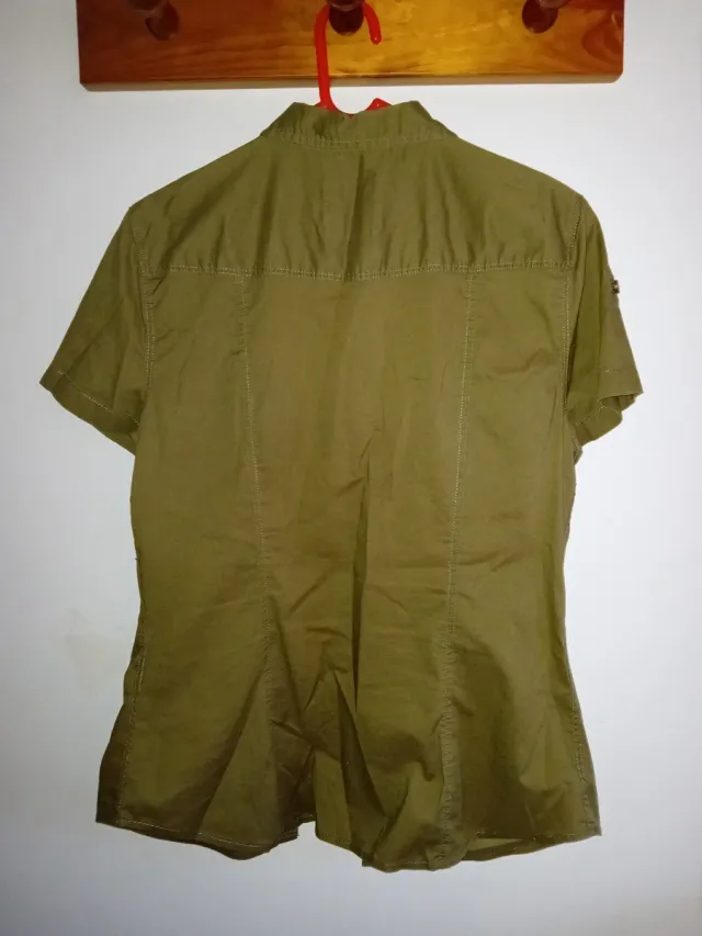 Camisa verde militar manga corta