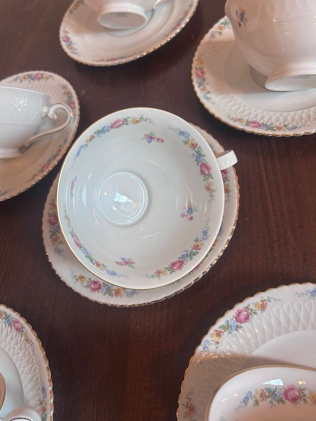 Set 12 Tazze da Colazione in Porcellana