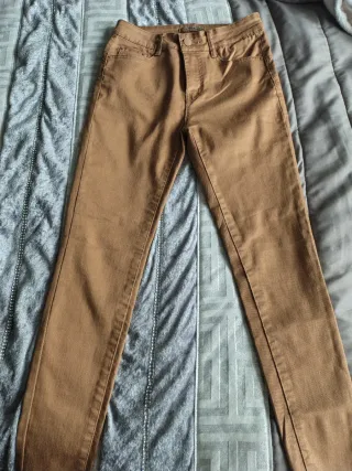 Pantalón vaquero marrón